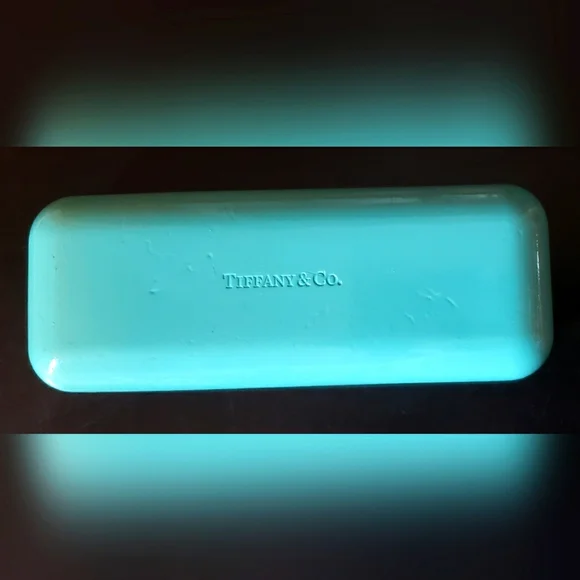 Tiffany & Co. | Accessories | Tiffany Co Blue Clamshell  display picture 1